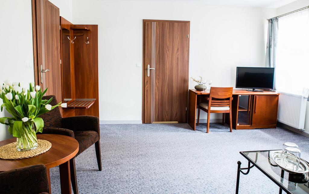 Pensjonat Przy Deptaku W Centrum Polanicy Zdroj Bad Altheide Zimmer foto
